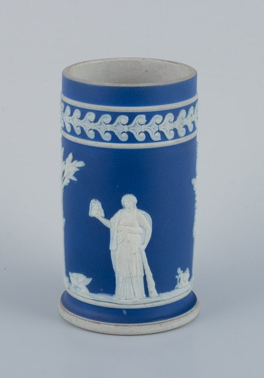 Adams, England, cylindrical vase and creamer in biscuit porcelain. Classic scenes. - 2