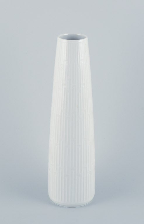 Hans Merz for Meissen, large porcelain vase in a modern design with geometric pattern and white - 2