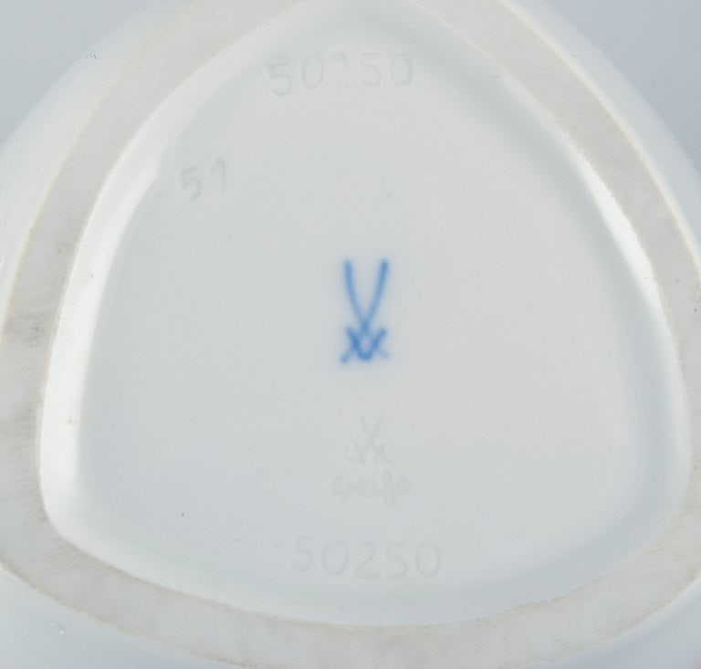 Hans Merz for Meissen, large porcelain vase in a modern design with geometric pattern and white - 5