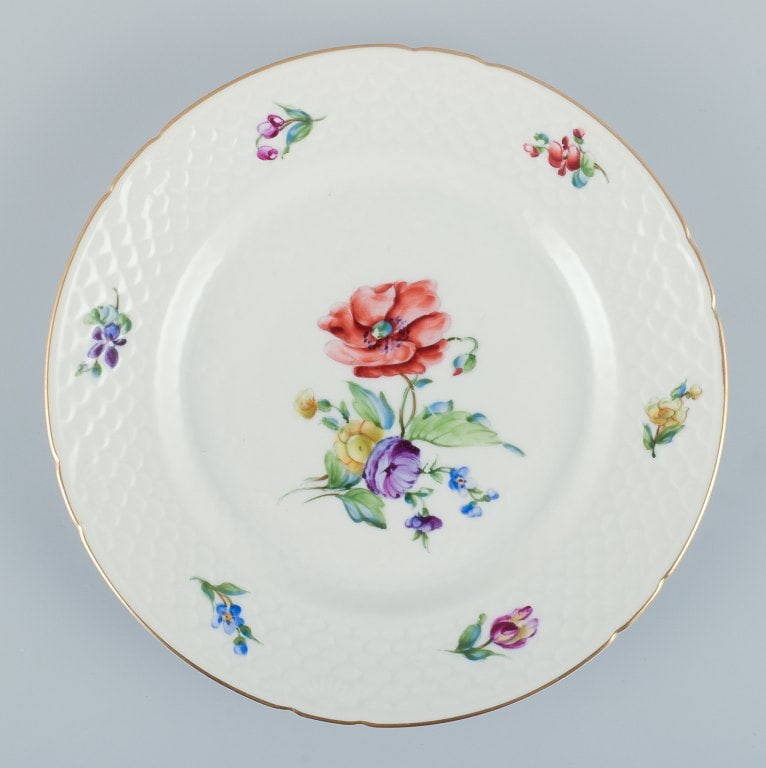 Bing & Grøndahl, Saxon Flower, a set of five lunch plates. - 2