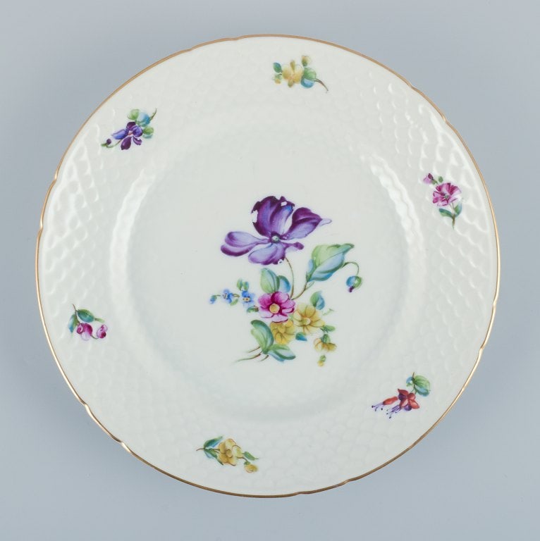Bing & Grøndahl, Saxon Flower, a set of five lunch plates. - 3