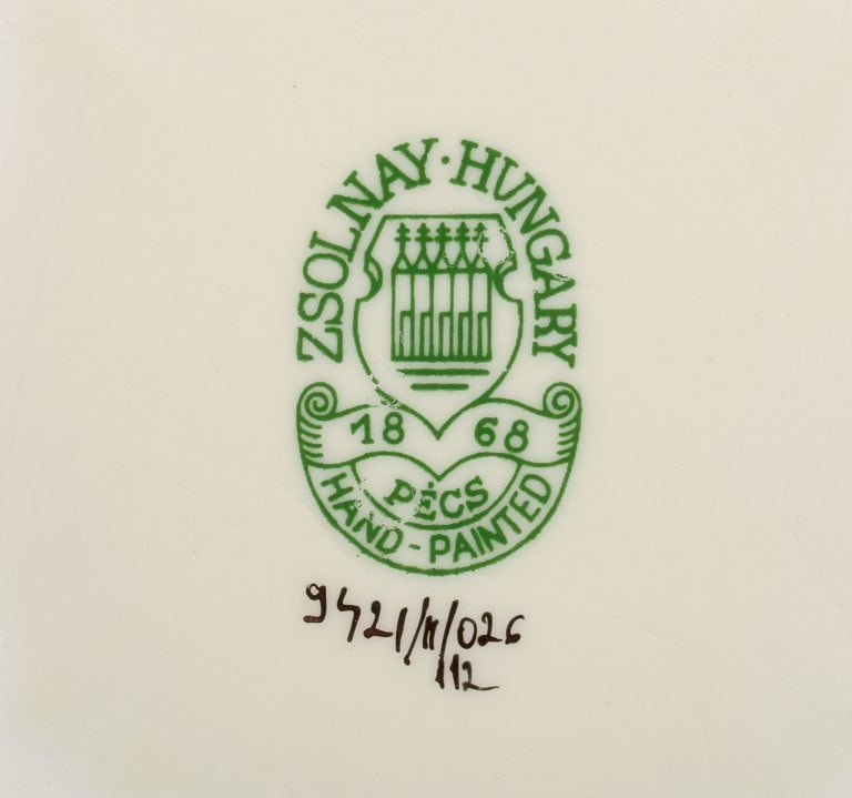 Zsolnay, Hungary, two lidded jars in porcelain hand-painted with flower motifs and insects on a - 7