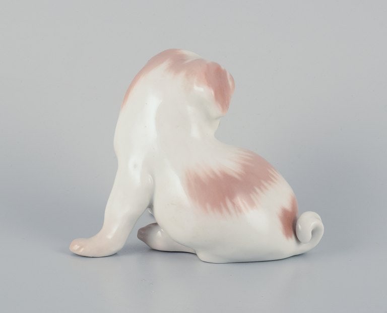 Dahl Jensen for Bing & Grøndahl, porcelain figurine of a Pekingese puppy. - 4