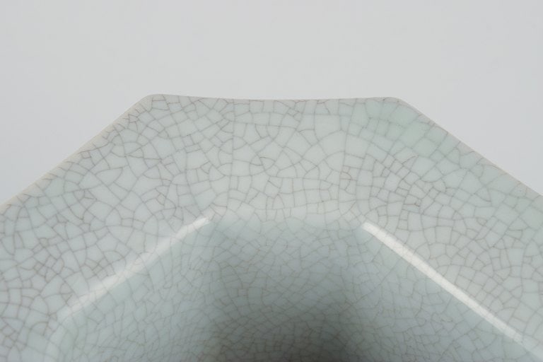 Royal Copenhagen, art deco porcelain vase in a rare shape with crackle glaze. - 7