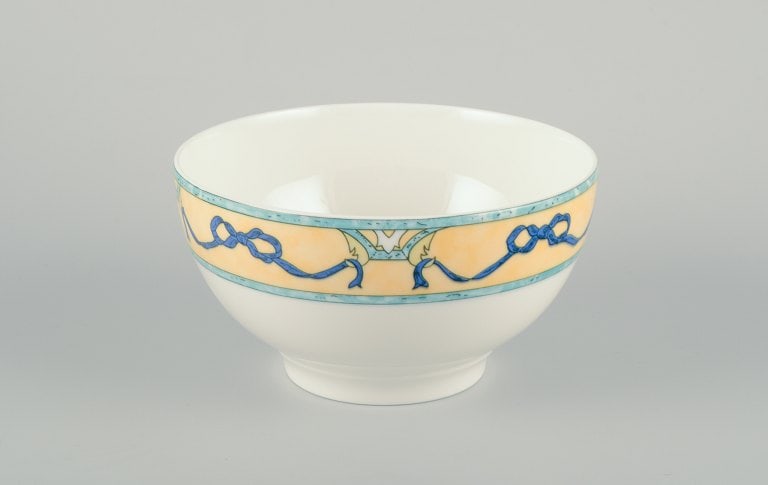 Villeroy & Boch, Luxembourg, set of three "Castellina" porcelain bowls. Late 20th century. - 2