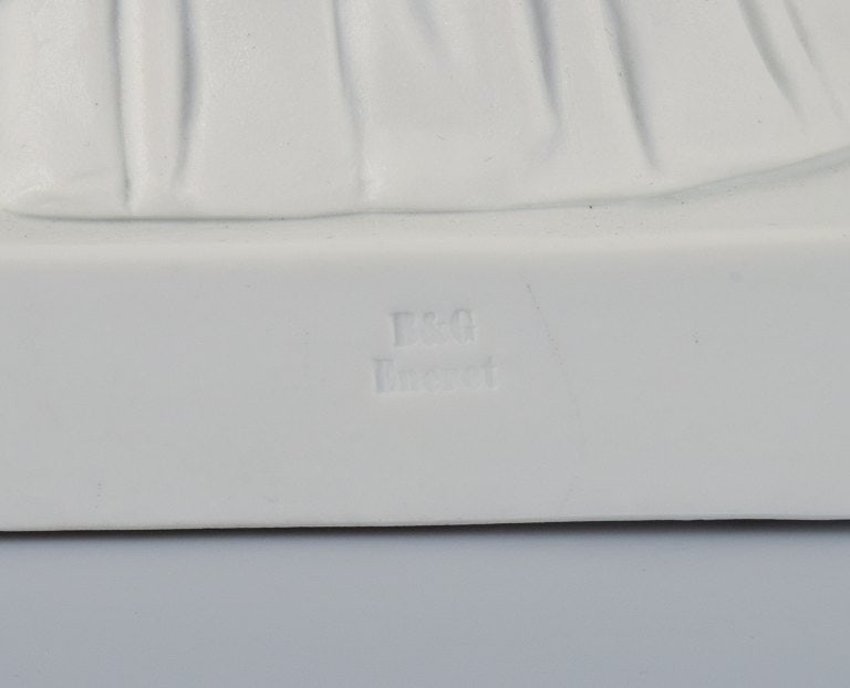 Bing & Grøndahl, large and impressive biscuit sculpture depicting Moses with the stone tablets. - 6