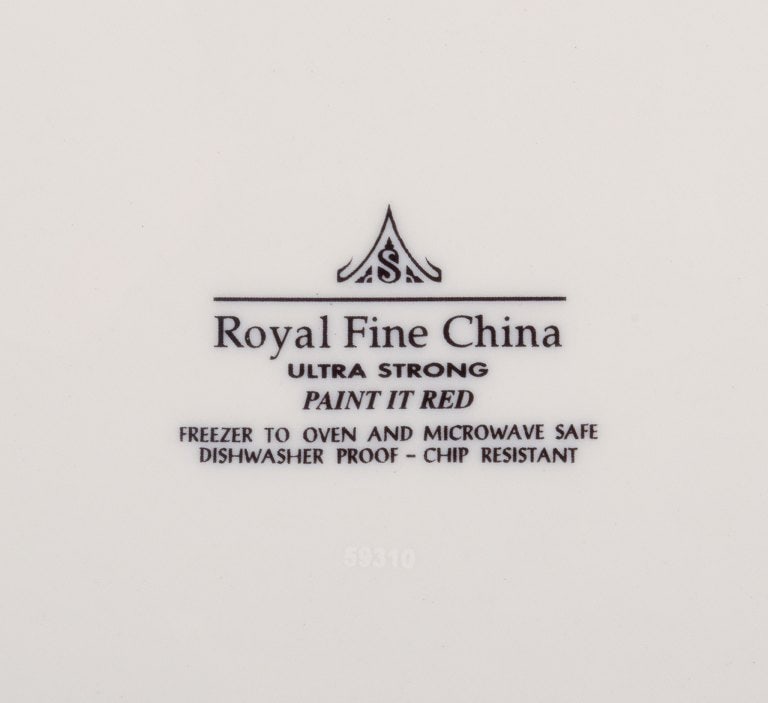 Paint It Red Collection - Red Vanilla, Royal Fine China, set of eight lunch plates in modern design - 4