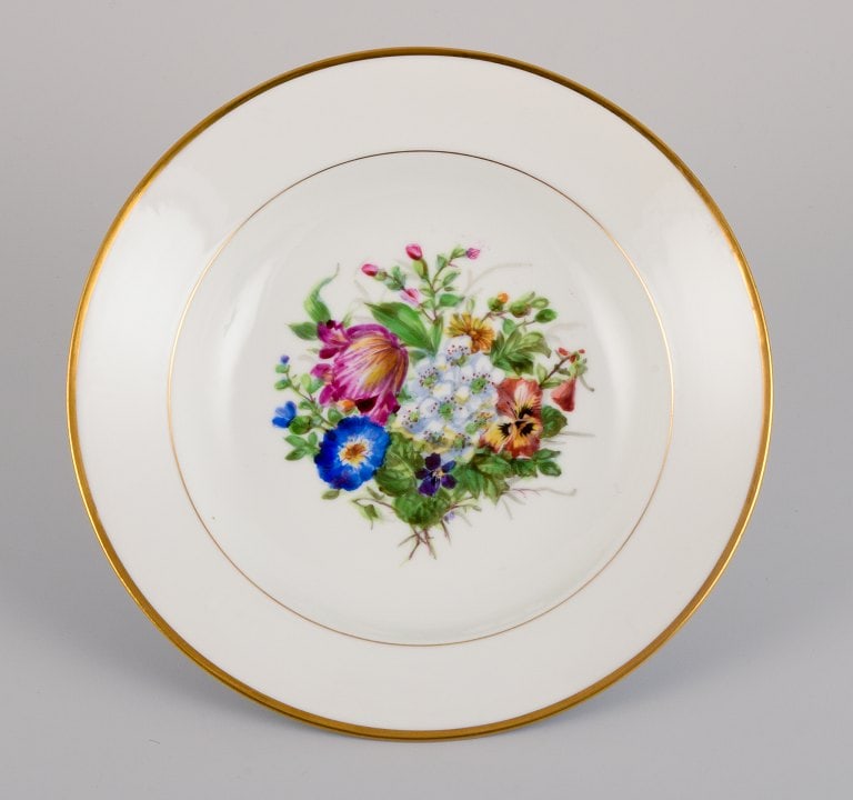 Bing & Grøndahl, eight deep plates in porcelain hand-painted with polychrome flowers and gold - 2