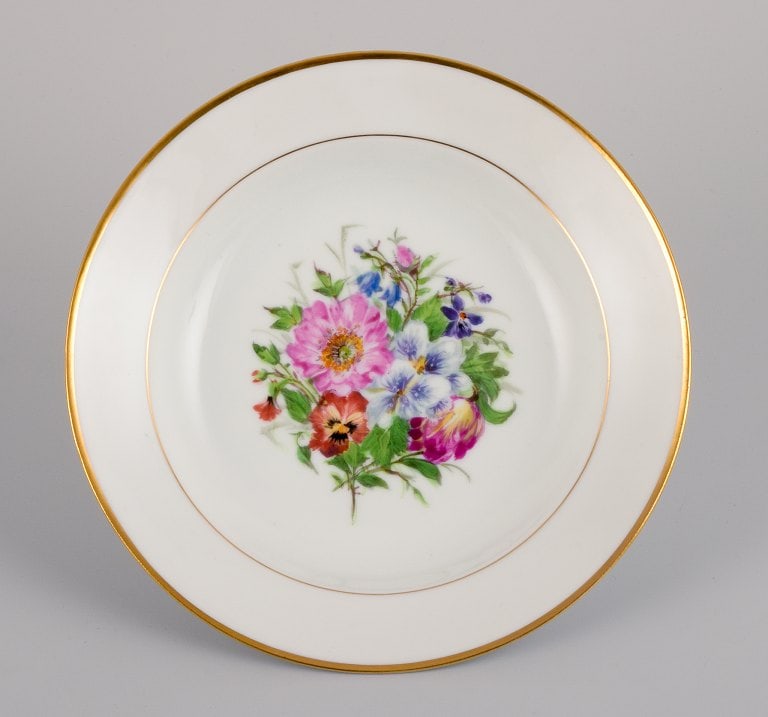 Bing & Grøndahl, four deep plates in porcelain hand-painted with polychrome flowers and gold - 2