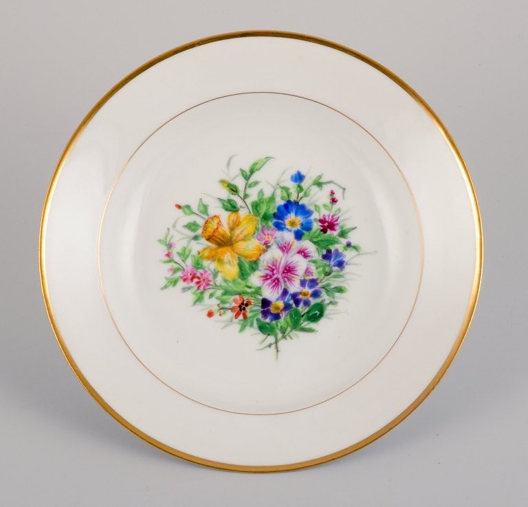 Bing & Grøndahl, four deep plates in porcelain hand-painted with polychrome flowers and gold - 2