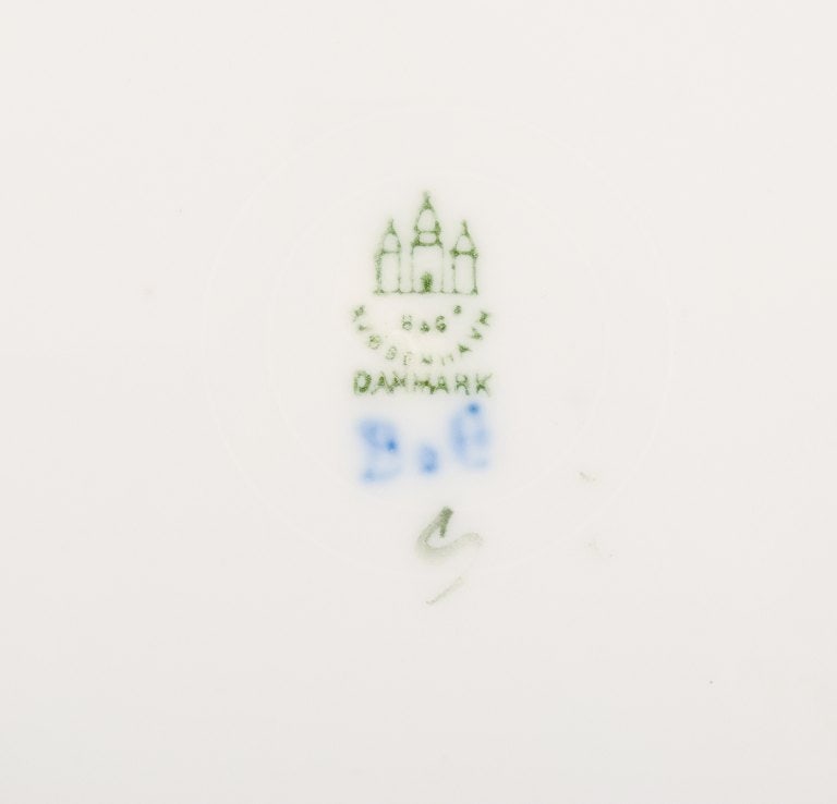 Bing & Grøndahl, four deep plates in porcelain hand-painted with polychrome flowers and gold - 6