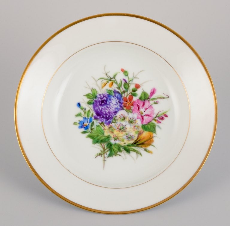 Bing & Grøndahl, six deep plates in porcelain hand-painted with polychrome flowers and gold - 4