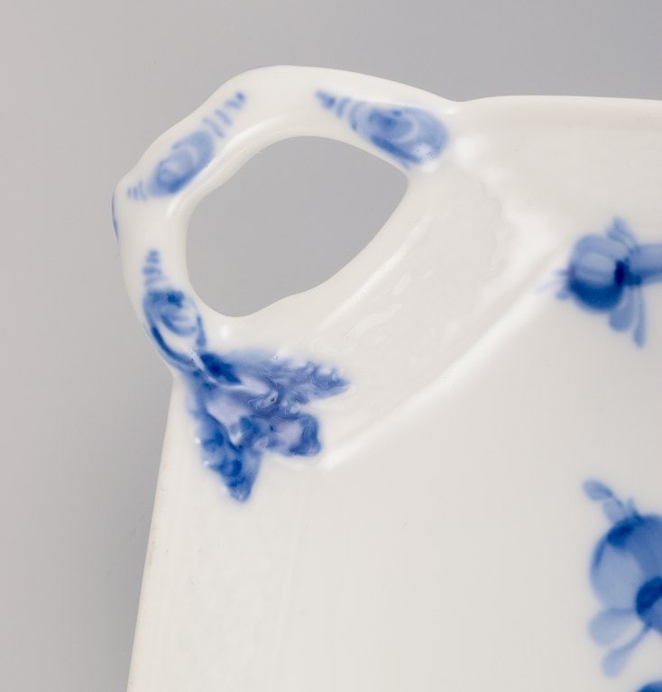 Royal Copenhagen, Blue Flower Braided, leaf shaped dish with handle. - 4