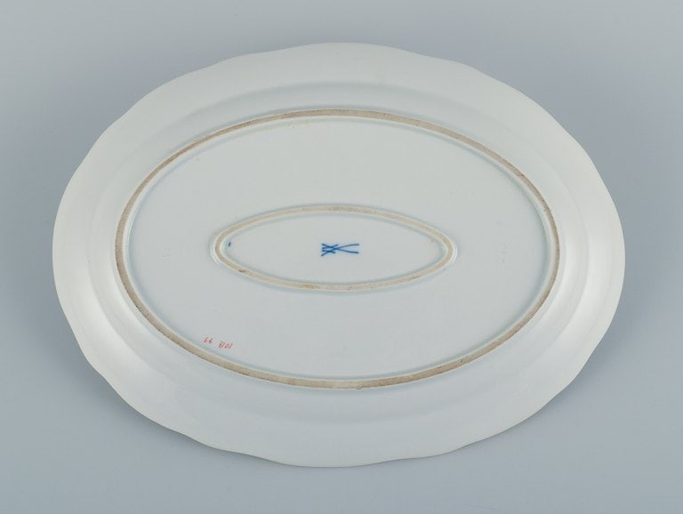 Meissen, Germany. Oval porcelain dish decorated with pink rose. - 2