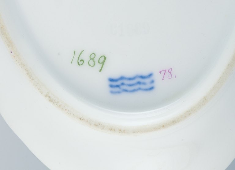 Royal Copenhagen, oval dish hand painted with purple flowers and gold rim. - 4