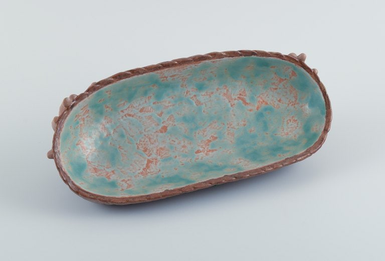 Lladro, Spain. Very large two piece figurine in glazed ceramic. - 7