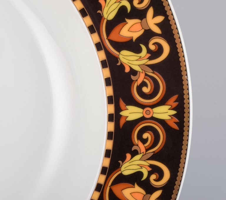 Versage for Rosenthal, two deep Barocco porcelain plates. - 3