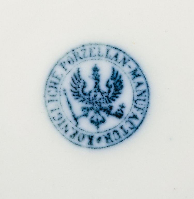 KPM, Berlin. Chocolate cup hand painted with green flowers and gold decoration. - 7