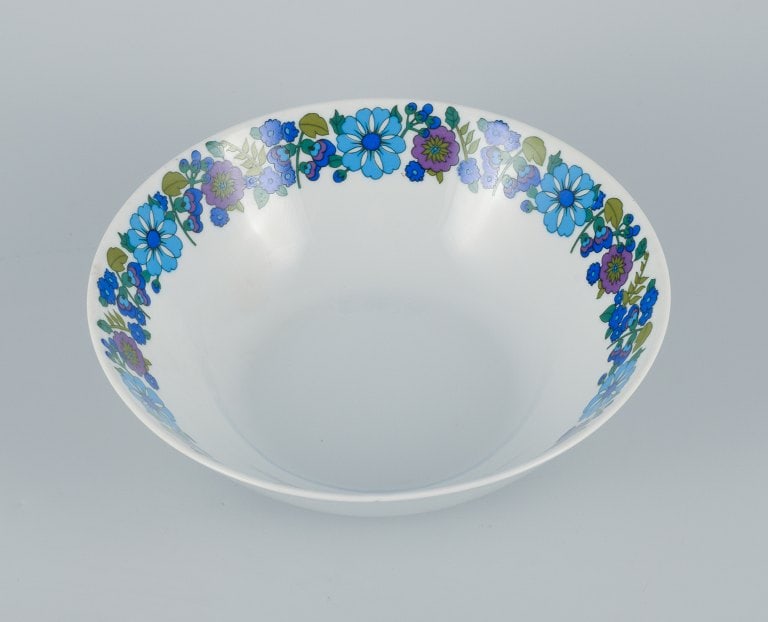 Paar, Bavaria, Jaeger & Co, Germany. Dish and bowl in retro porcelain with a floral motif. - 4