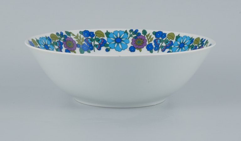 Paar, Bavaria, Jaeger & Co, Germany. Dish and bowl in retro porcelain with a floral motif. - 5
