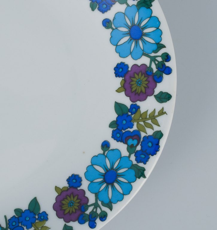 Paar, Bavaria, Jaeger & Co, Germany. Dish and bowl in retro porcelain with a floral motif. - 4