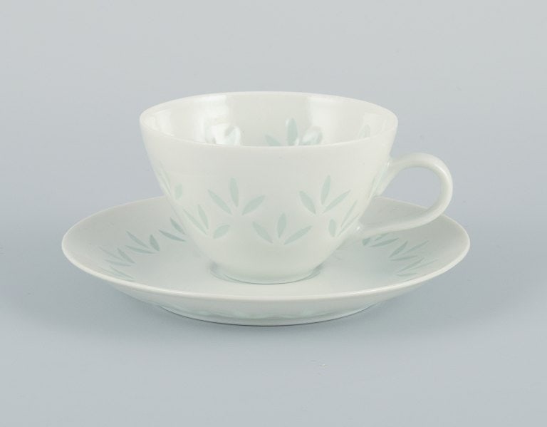 Friedl Holzer-Kjellberg (1905-1993) for Arabia. Four sets of Arabia mocha cups and saucers in rice - 2