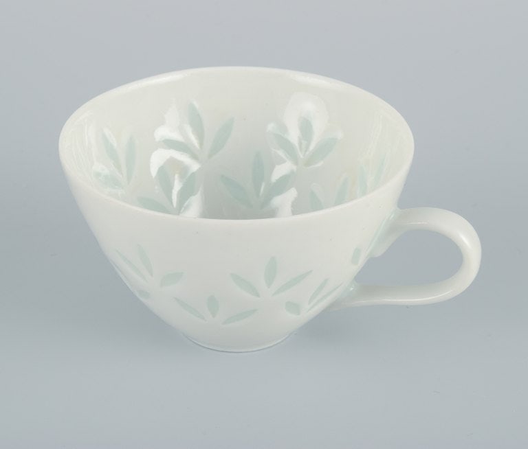 Friedl Holzer-Kjellberg (1905-1993) for Arabia. Four sets of Arabia mocha cups and saucers in rice - 4