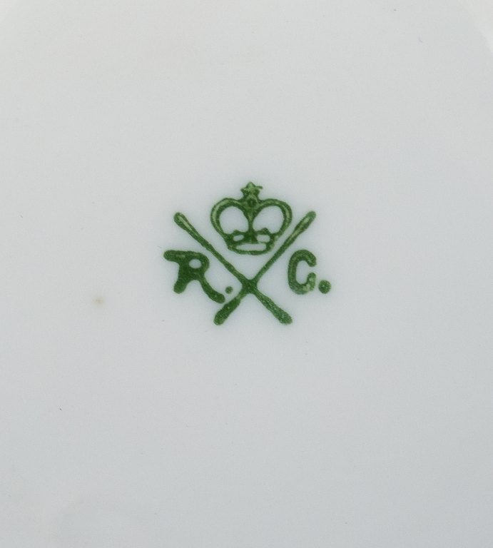 Rosenthal, Germany, a set of three large teacups and matching porcelain saucers. Thin white - 5