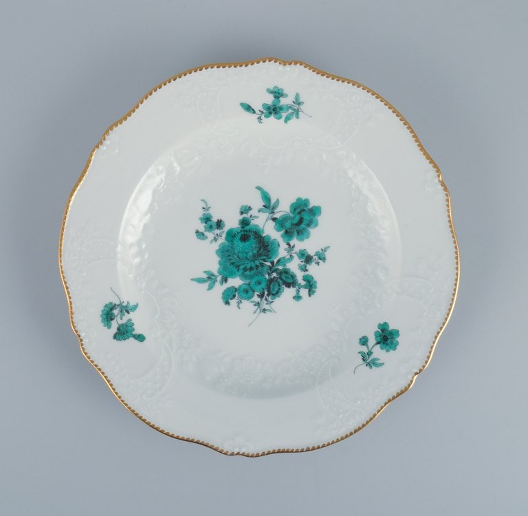 Meissen, Germany, a set of six "Neu Marseille" dinner plates hand painted with green flowers and - 7