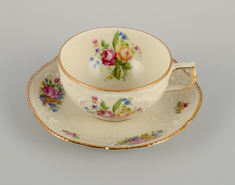 Rosenthal, Germany, "Sanssouci". Four mocha cups with saucers decorated with flowers and gold. - 3