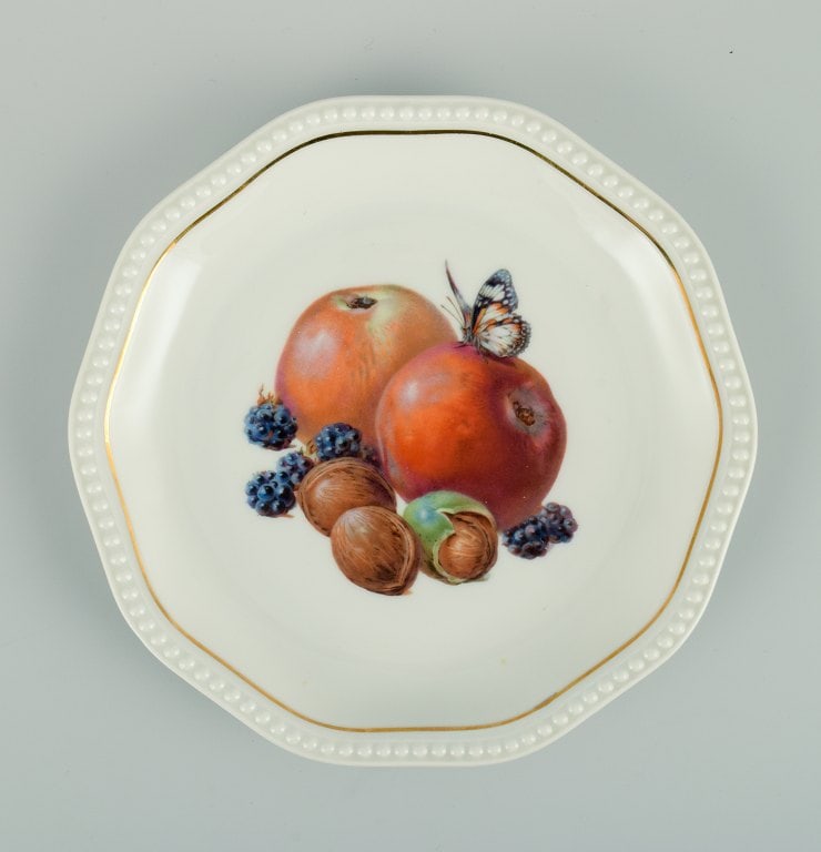 Rosenthal, Germany, six plates hand painted with fruits, butterflies and gold decoration. - 2