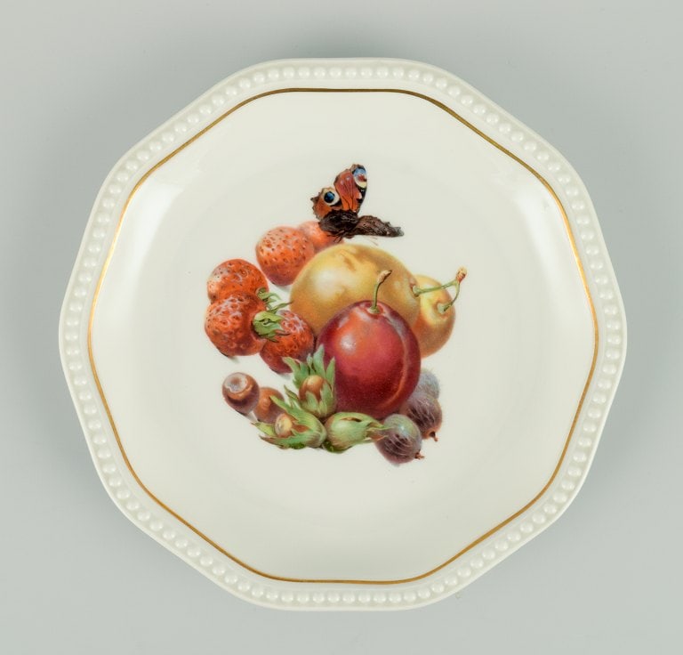 Rosenthal, Germany, six plates hand painted with fruits, butterflies and gold decoration. - 7