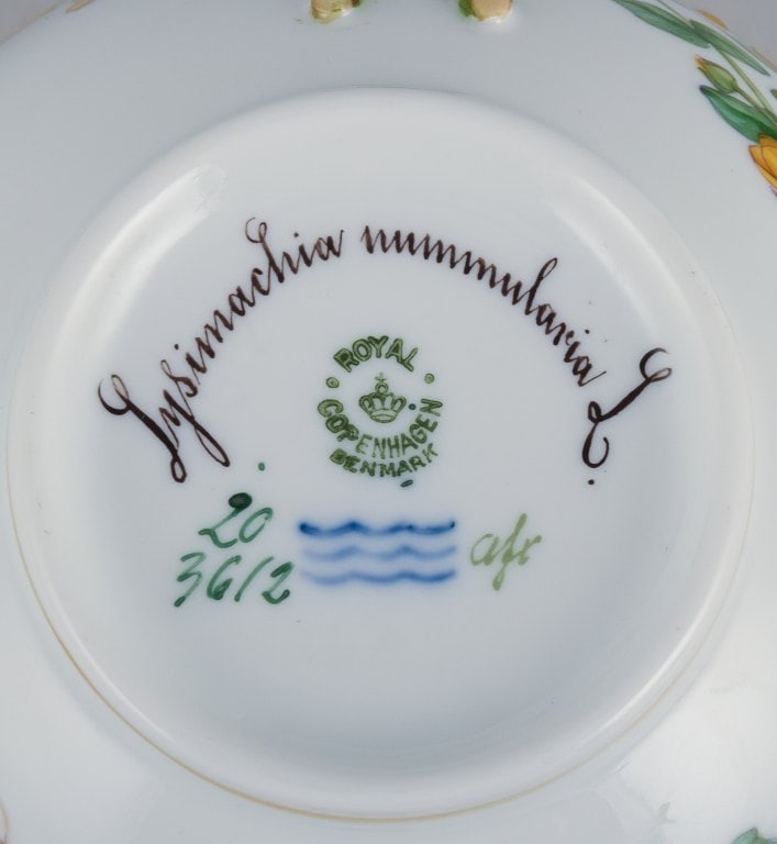 Royal Copenhagen Flora Danica boullion cup with saucer in hand-painted porcelain with branch-shaped - 7