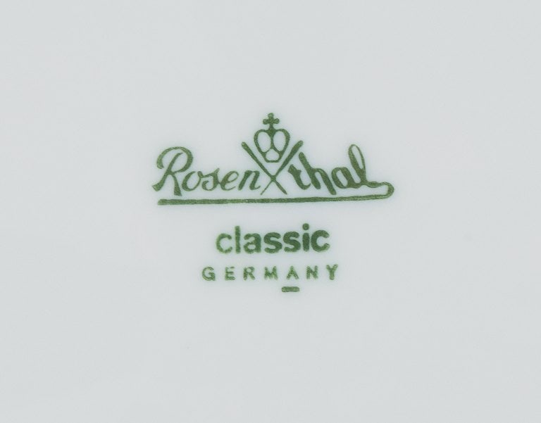 Rosenthal, Germany. A set of five Christmas plates in porcelain decorated with Christmas motifs on - 5