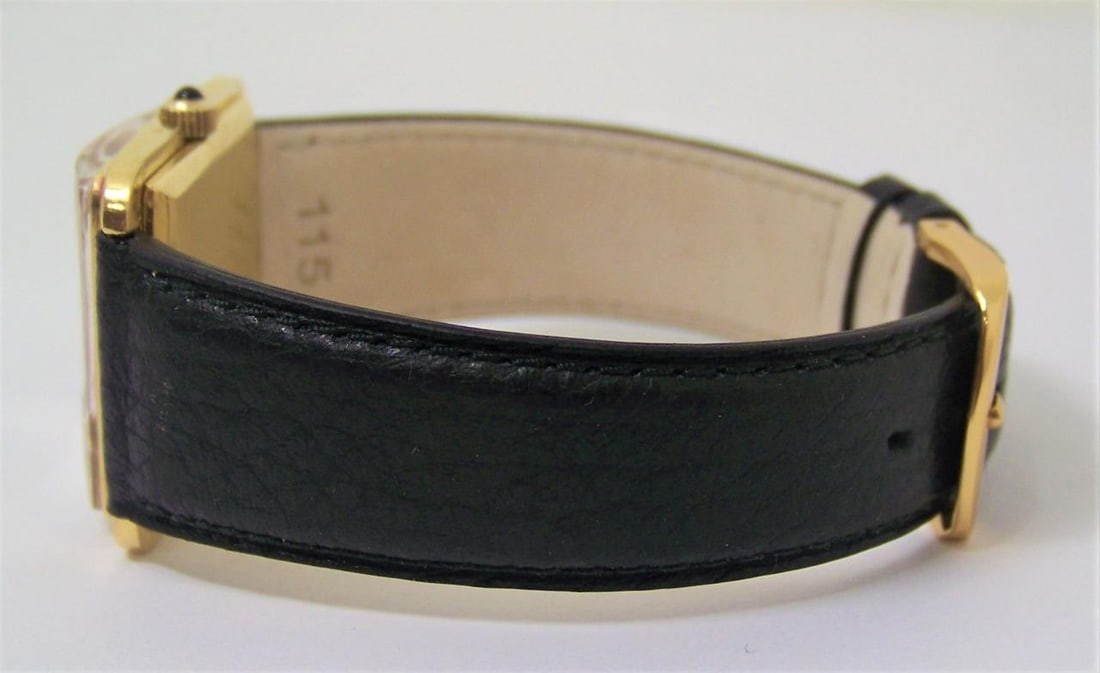 18k UNIVERSAL GENEVE Mens Winding Watch by Jaeger-Lecoultre Movement cal 818/2 - 2