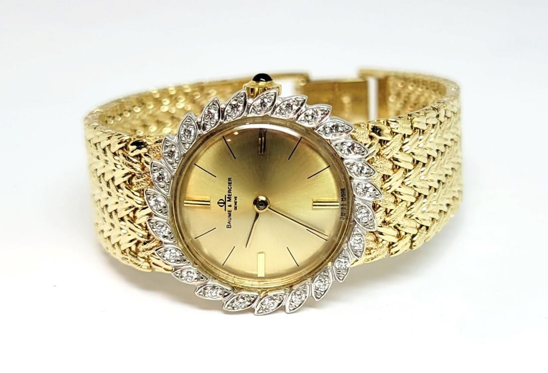 Vintage 14k Gold BAUME & MERCIER Ladies Winding Watch with Diamond Bezel 916120 - 3