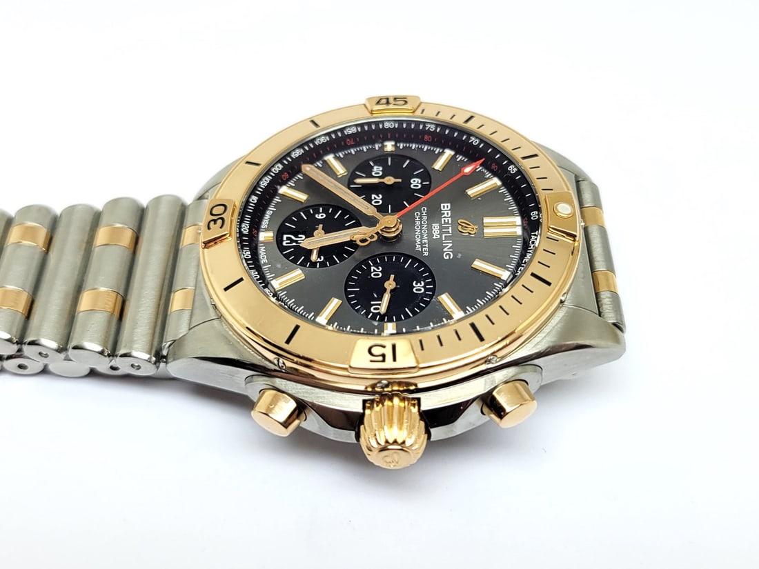 Mens Two-Tone Rose Gold Breitling Chronomat B01 42 mm UB0134 Grey Dial* EXLNT - 7