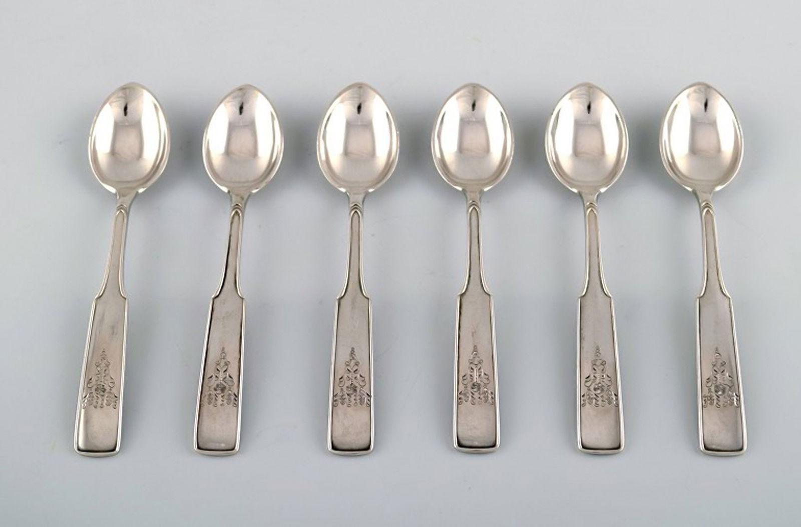 Hans Hansen silverware number 2. Set of six coffee spoons in all silver. 1937: Title:Hans Hansen silverware number 2. Set of six coffee spoons in all silver. 1937 Description:Hans Hansen silverware number 2. Set of six coffee spoons in all silver. 1937 Measures: 10,5 cm. Perfect