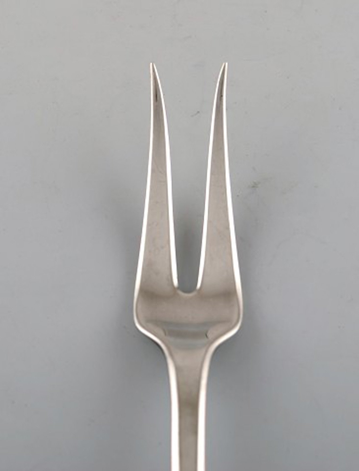 Hans Hansen silver cutlery. Large "Susanne" cold meat fork in sterling silver. Danish design, mid - 2