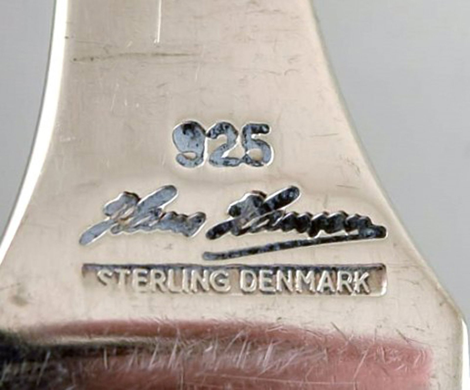 Hans Hansen silver cutlery. "Susanne" fish knife in sterling silver. Danish design, mid 20th - 4