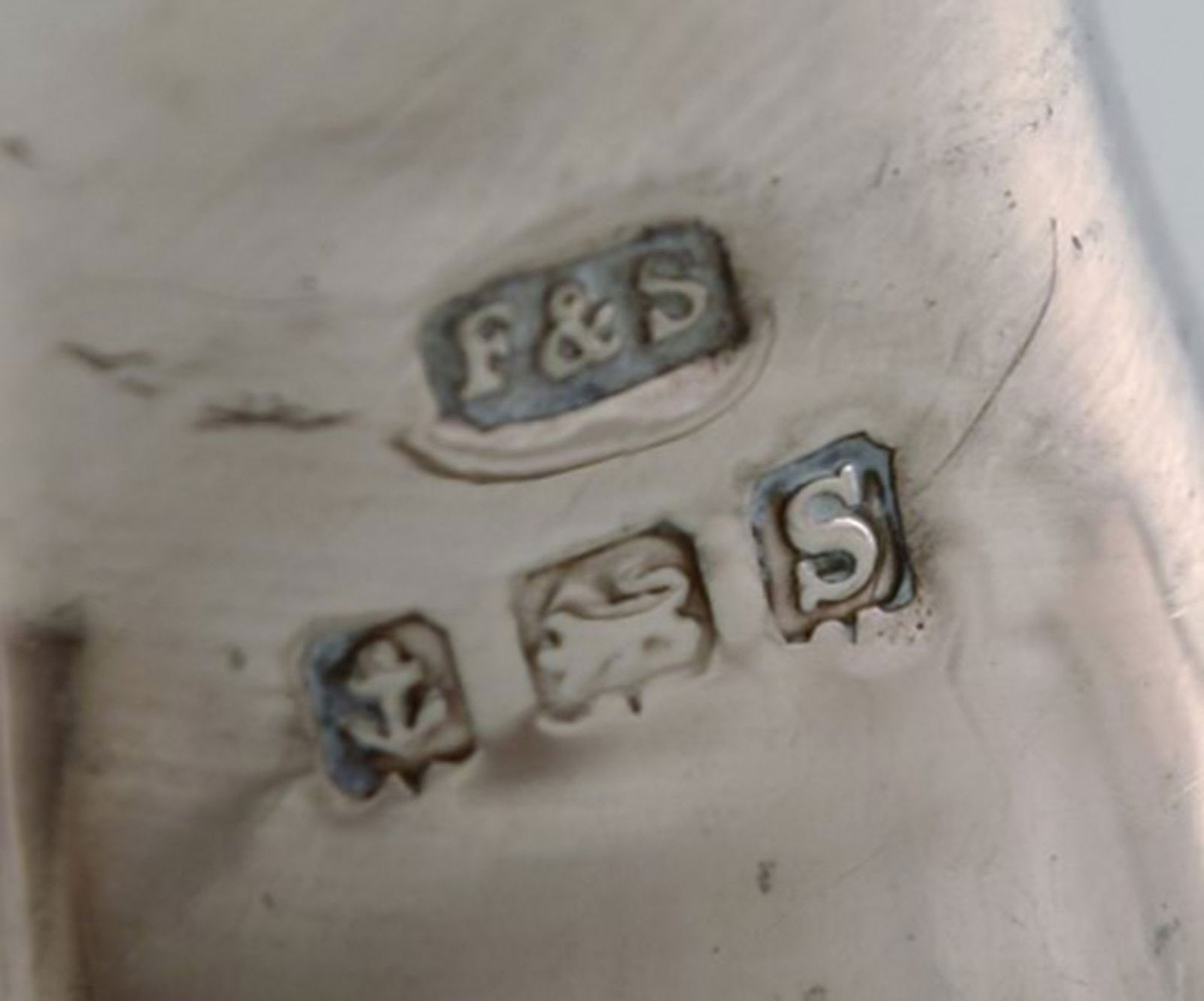 English pepper shaker in silver. Late 19th century. From large private collection. - 5