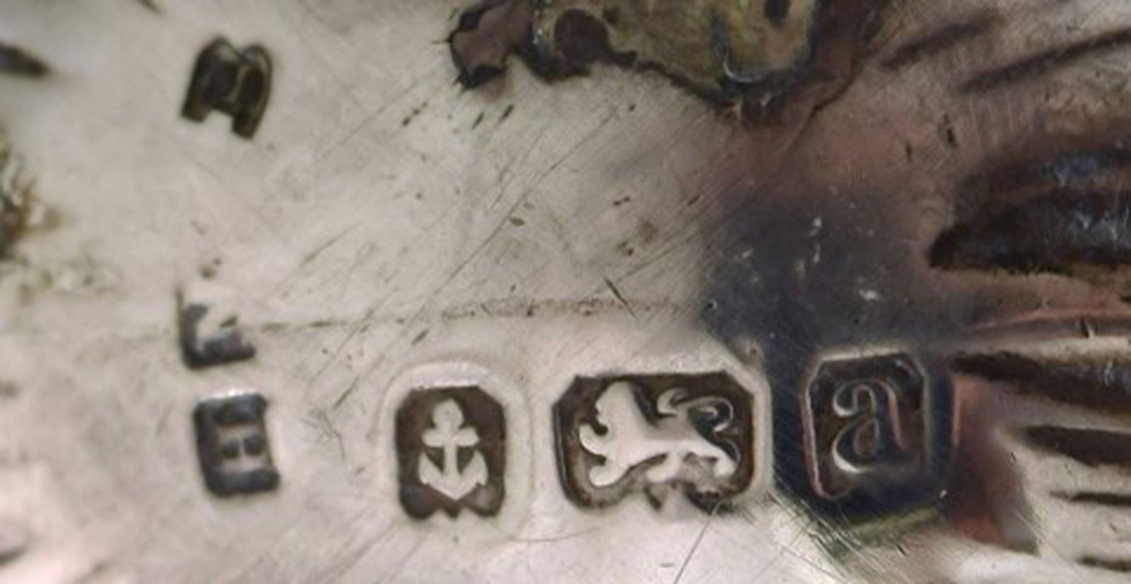 English pepper shaker in silver. Late 19th century. From large private collection. - 4