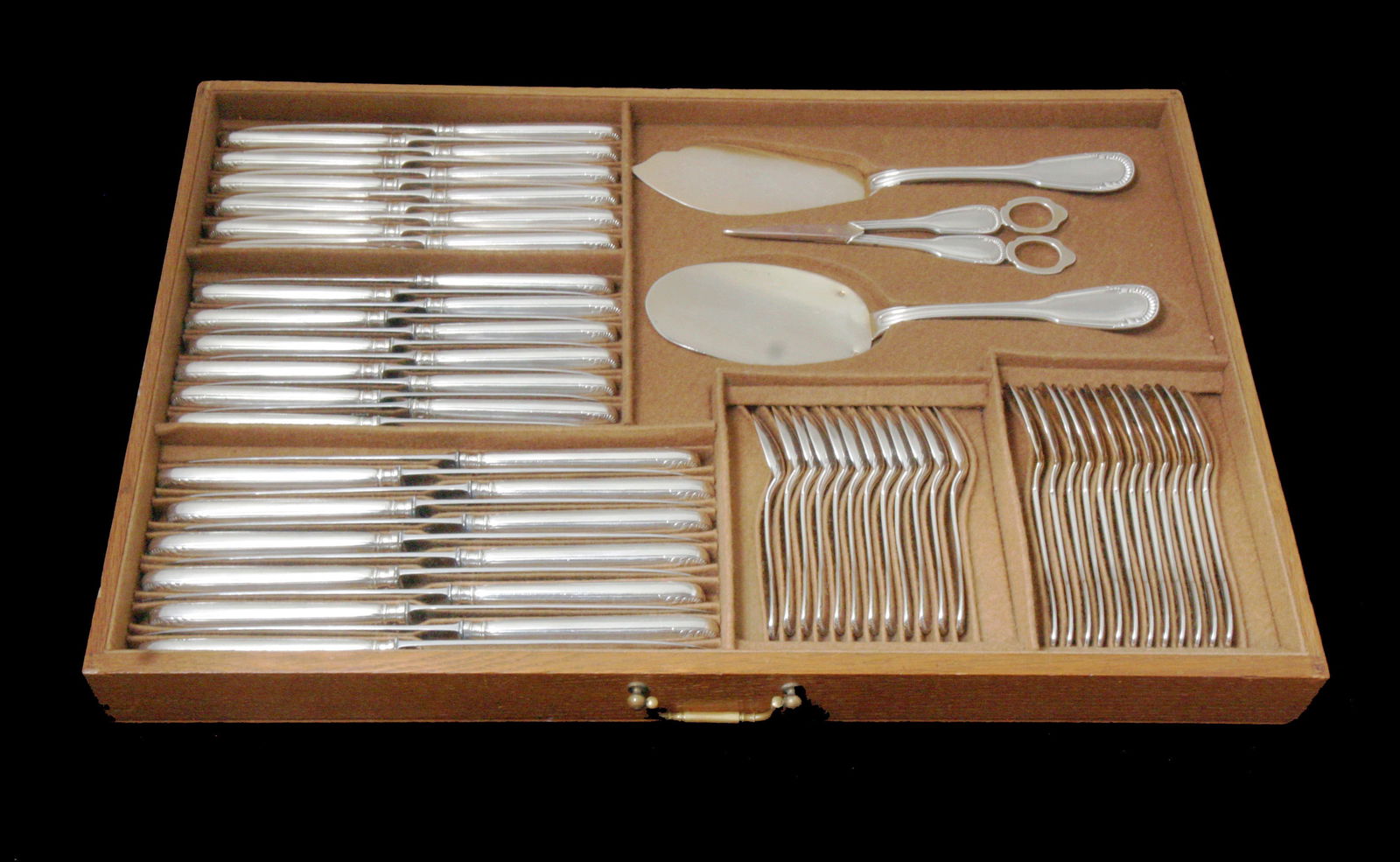 SAVARY & FILS 182pc FRENCH 950 STERLING SILVER FLATWARE SET, 26 SERVING PIECES + CHEST 1850-1899 - 17