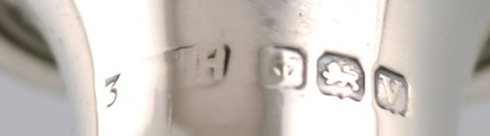 English pepper shaker in silver. Late 19th century. From large private collection. - 5