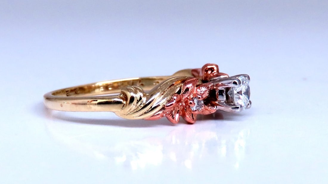 .22ct Natural Round Diamond Ring 14kt - 2