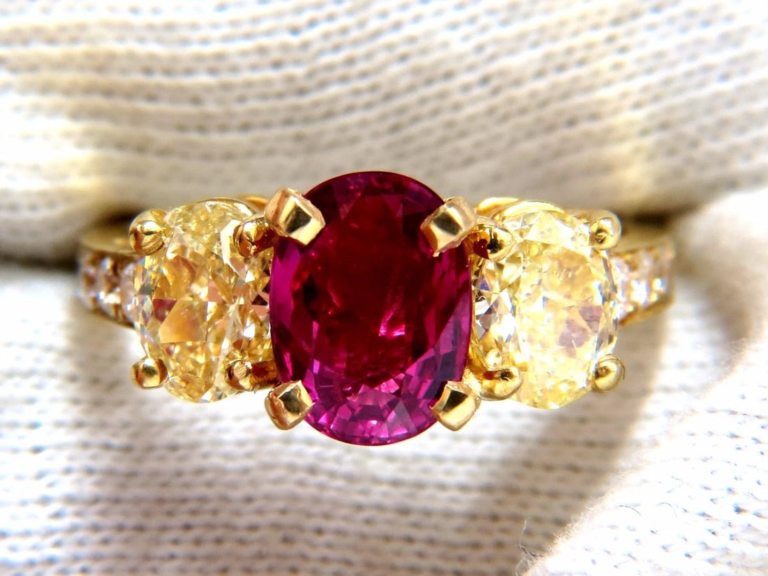 GIA Certified 4.53ct natural No Heat red ruby diamonds ring 18kt fancy yellows+ - 3