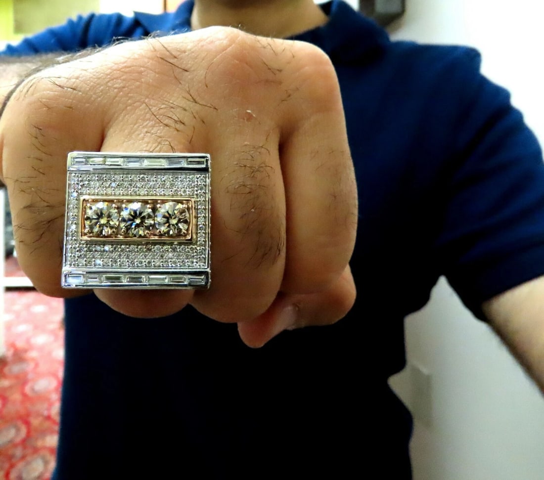 Natural Light Fancy Yellow Green Diamonds Mens Ring 18 Karat Big & Tall Grande - 7