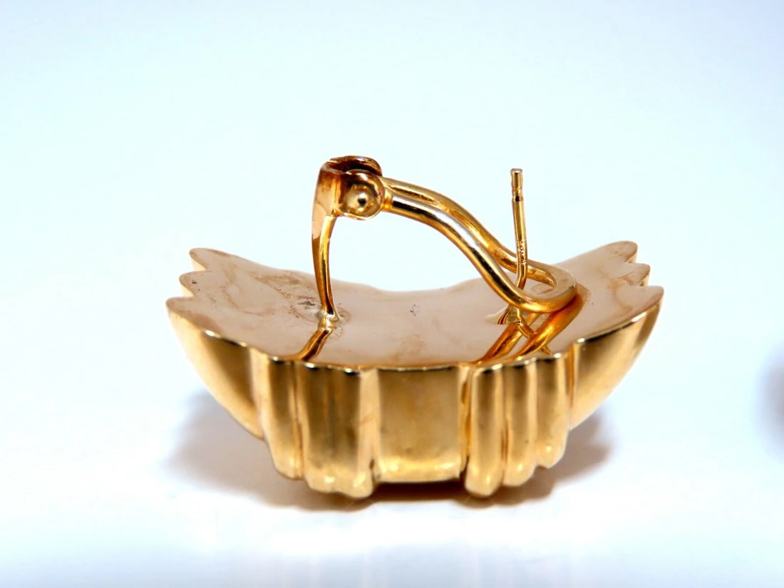 14kt Gold Textured Three Row Crest Clip Earrings ** - 2