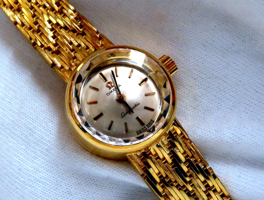 Vintage Omega Mechanical Automatic watch 18kt gold** - 2
