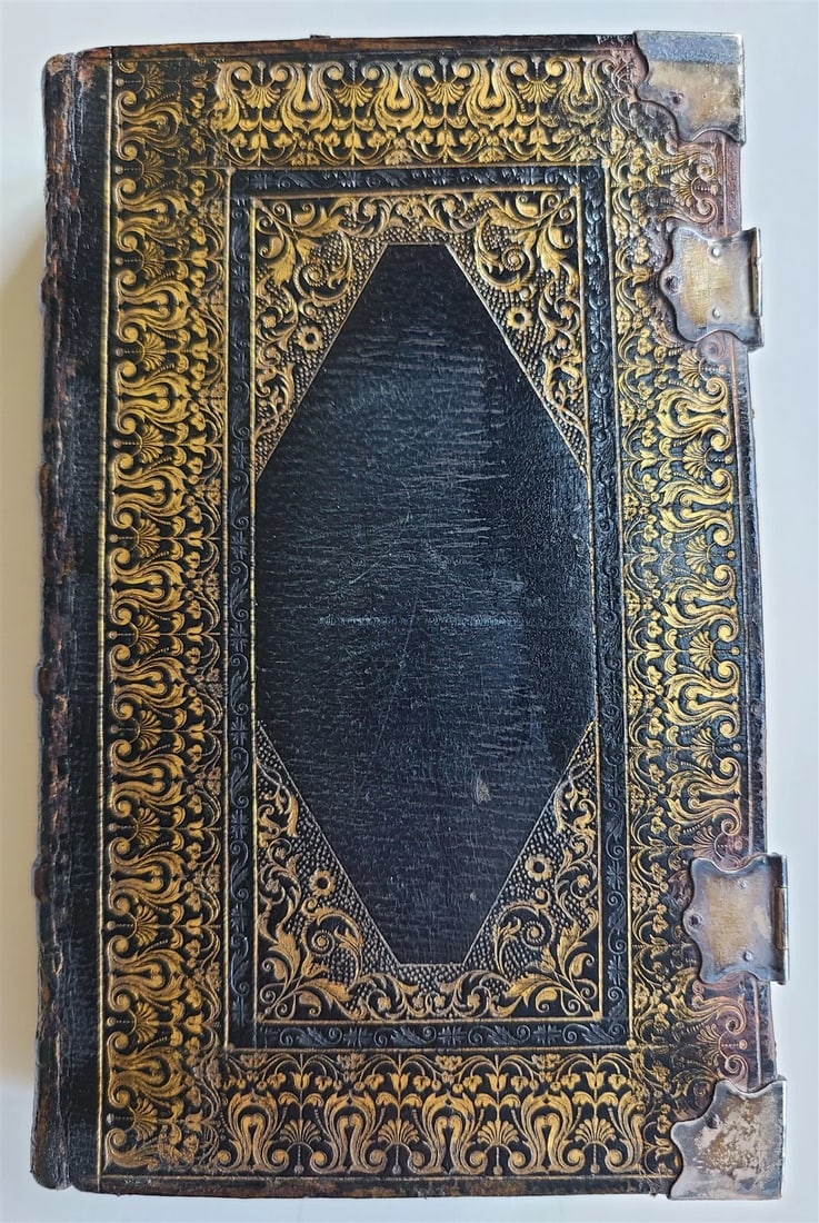 1823 BOOK of COMMON PRAYER in ENGLISH antique AMAZING BINDING w/CLASPS & CORNERS - 3